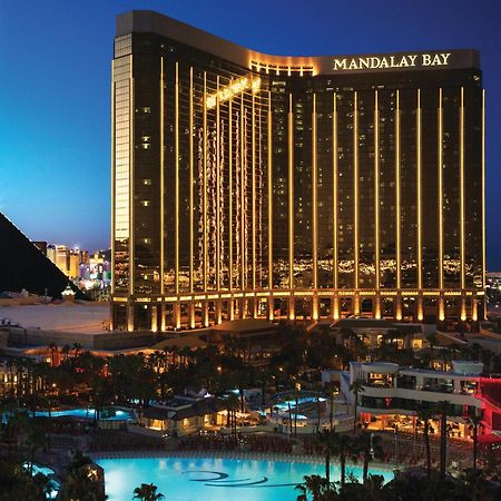 Mandalay Bay Hotel Las Vegas Exterior photo