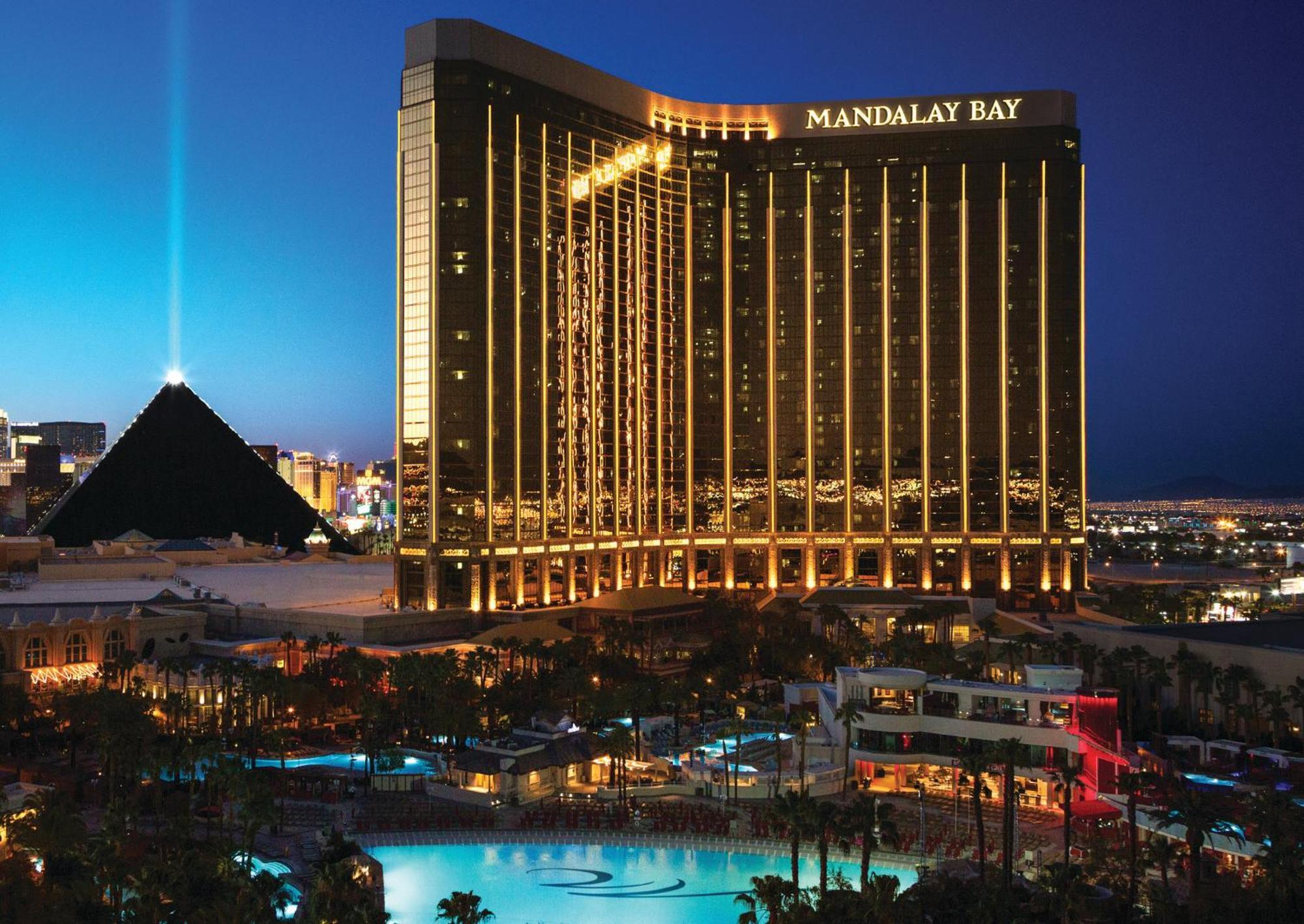 Mandalay Bay Hotel Las Vegas Exterior photo